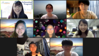良師香港市場/ 行銷專員莊凱喬女士（第一排左一）、良師香港2021年項目老師及書院2020年畢業班校友李芷晴女士（第二排右一），以及良師香港項目老師計劃簡介會的參加同學